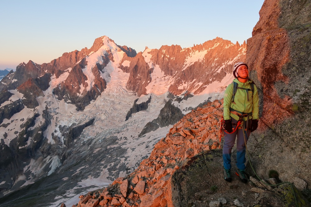 Mont Dolent en arrière plan au lever de soleil